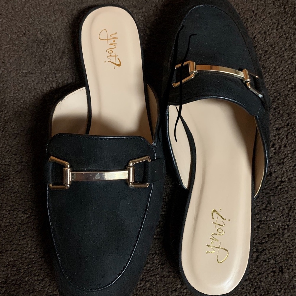 Slip on flats